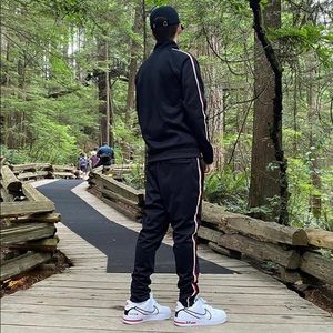 Meet your Posher, Griffin